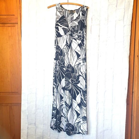 Slinky Brand Dresses & Skirts - SLINKY BRAND Sleeveless Black & White Maxi Dress Small